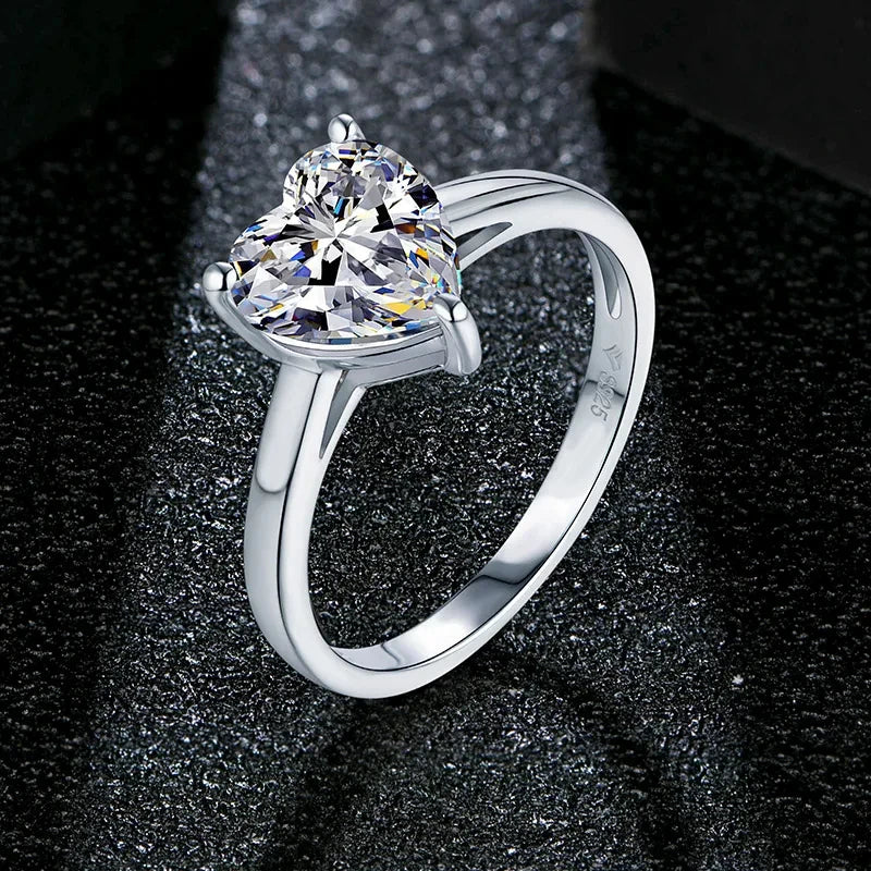 Heart Shape Moissanite Ring - Nawaz Jewellers