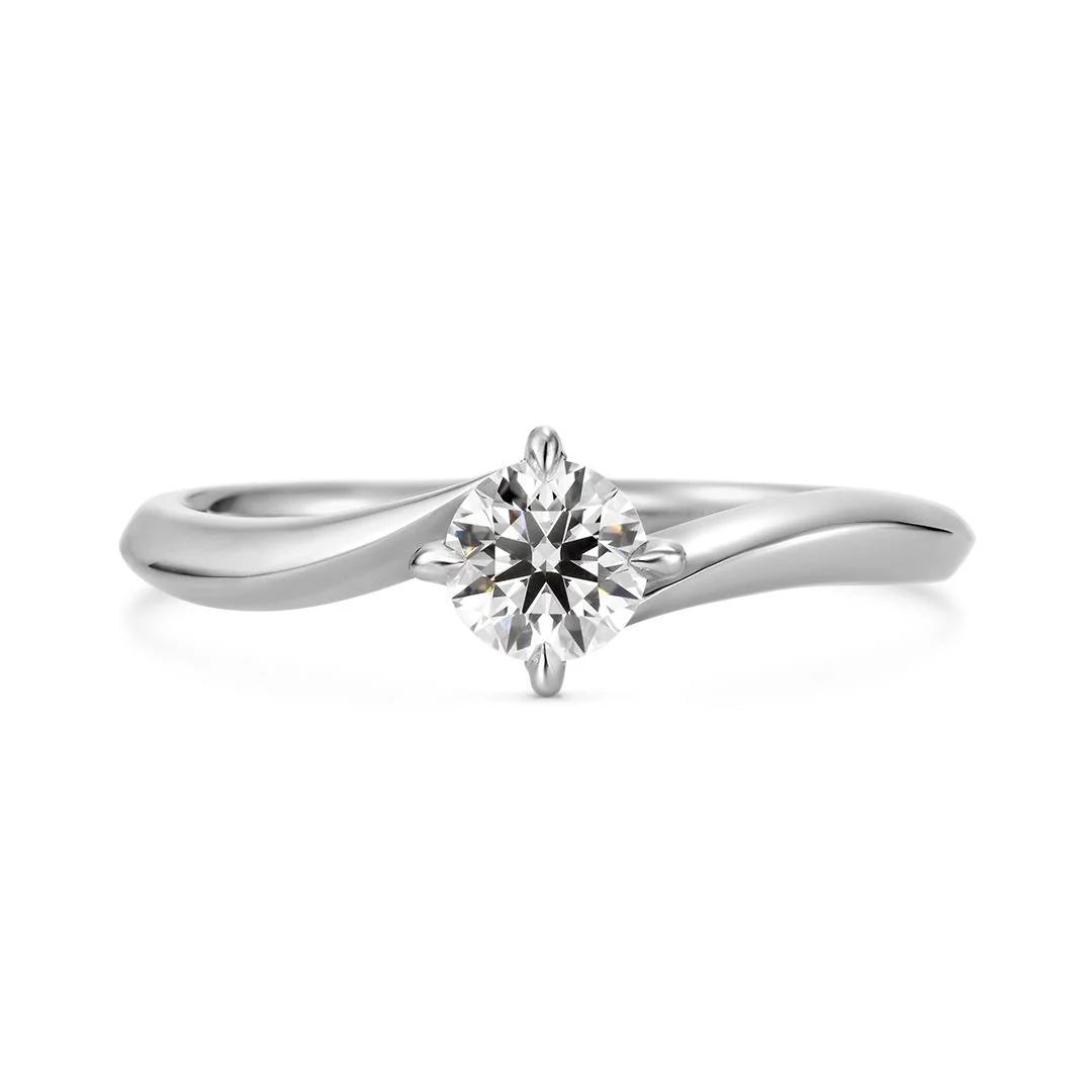 Minimal Moissaite Ring - Nawaz Jewellers