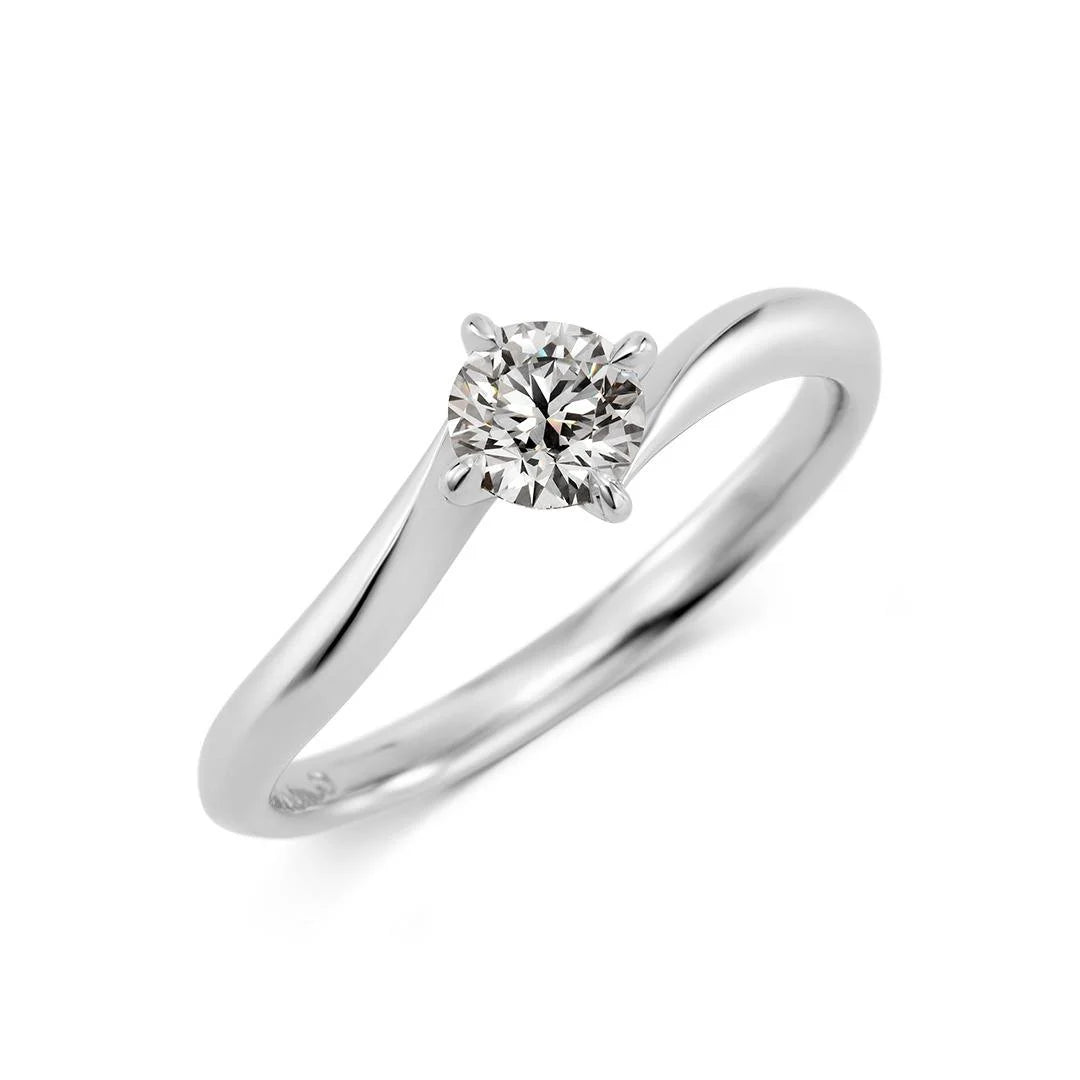 Minimal Moissaite Ring - Nawaz Jewellers