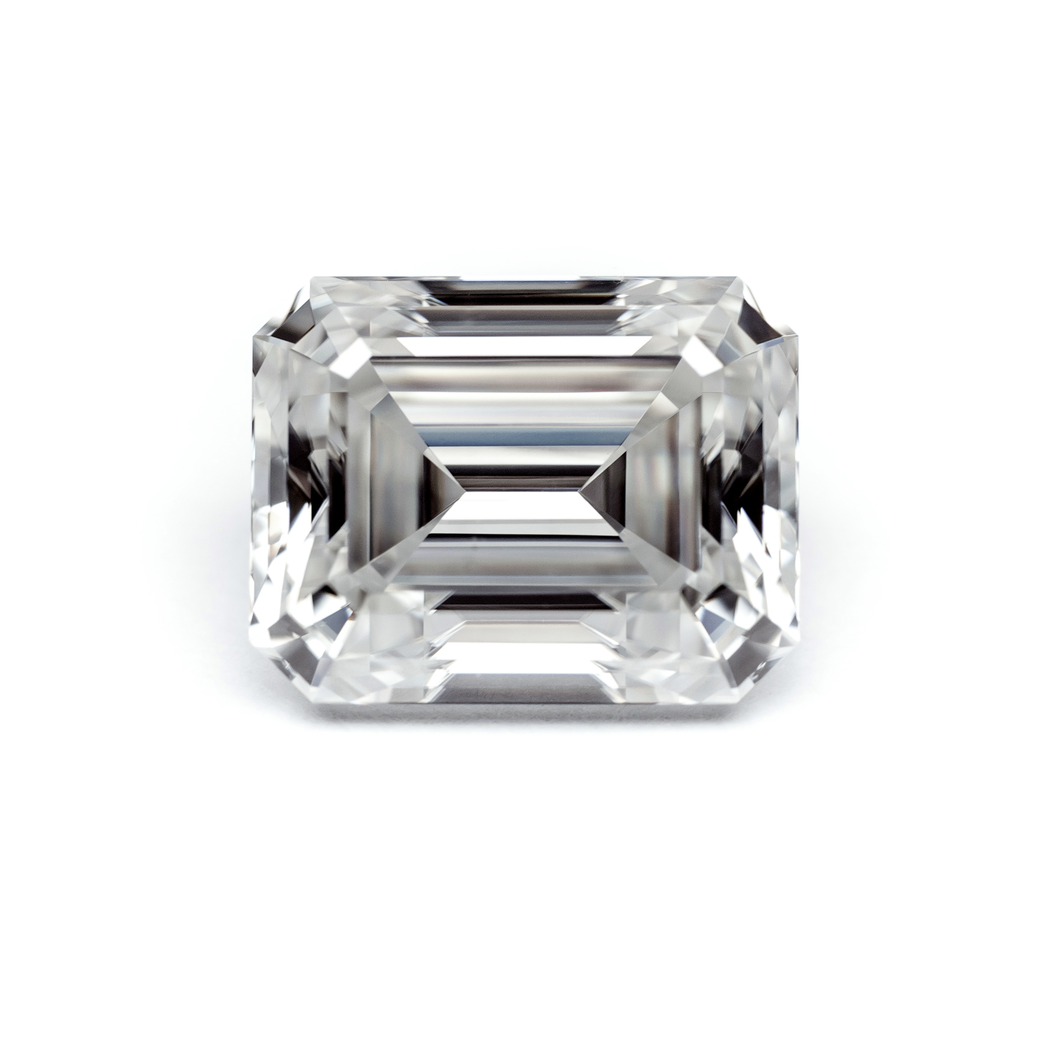 Emerald-Cut Moissanite Diamond - Nawaz Jewellers