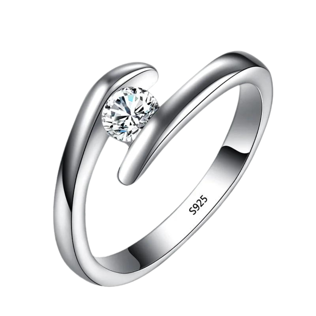 A Shank Twisted Moissanite Ring - Nawaz Jewellers
