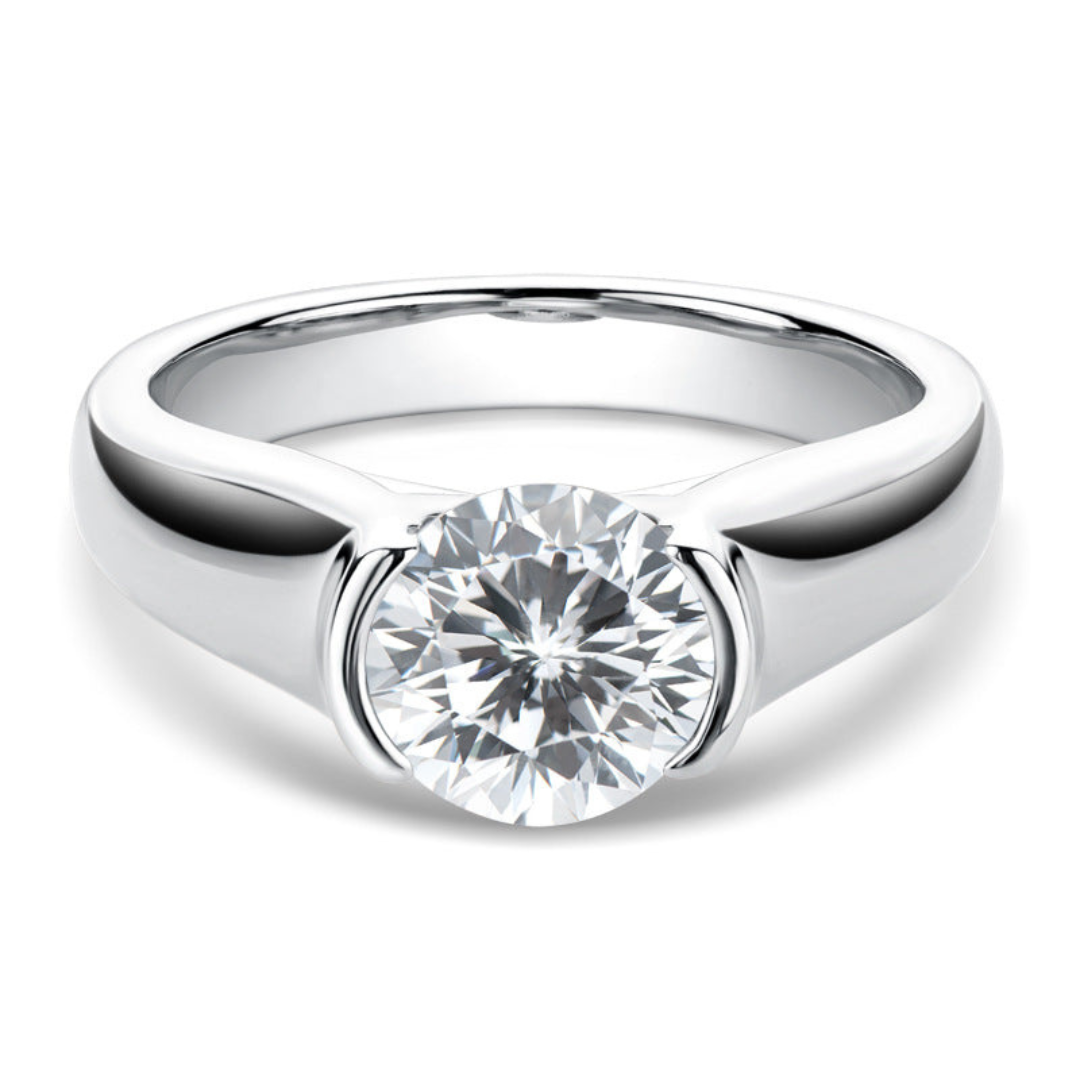 Celestial Solitiare Moissanite Ring - Nawaz Jewellers