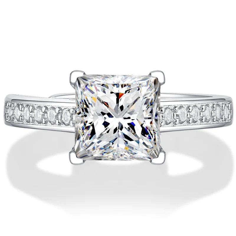 Princess Embrace Moisssanite Ring - Nawaz Jewellers