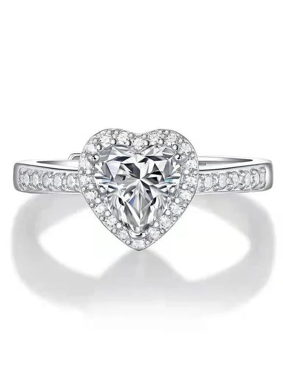The Heart Embrace  Moisssanite Ring - Nawaz Jewellers