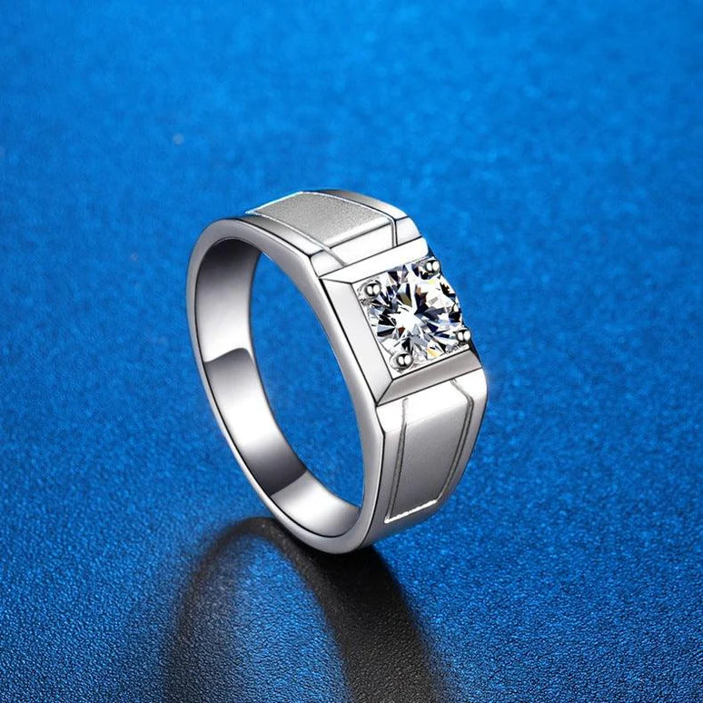 Round Cut Solitaire Moissanite Men's Ring