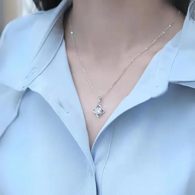 Starlight Moissanite Pendant - Nawaz Jewellers