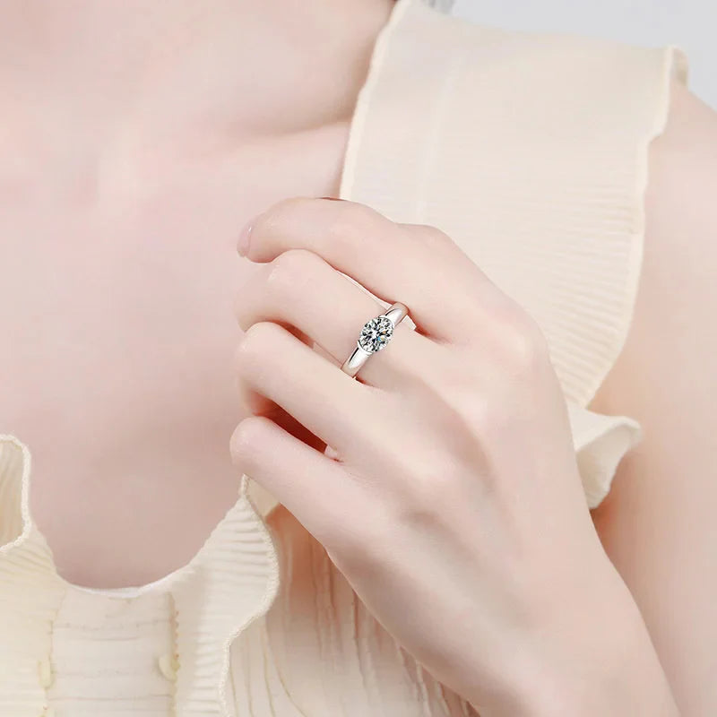 Celestial Solitiare Moissanite Ring - Nawaz Jewellers
