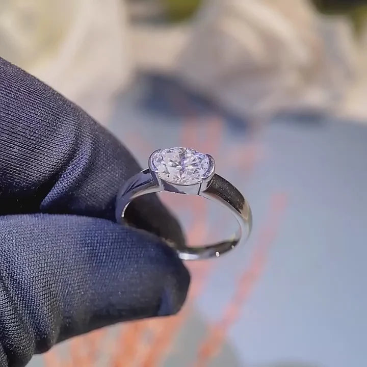 Celestial Solitiare Moissanite Ring - Nawaz Jewellers