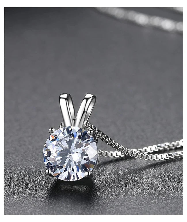 Luminous Harmony Moissanite Pendant - Nawaz Jewellers