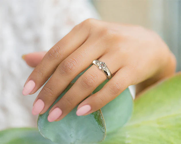 A Round-styled Moissanite Ring - Nawaz Jewellers