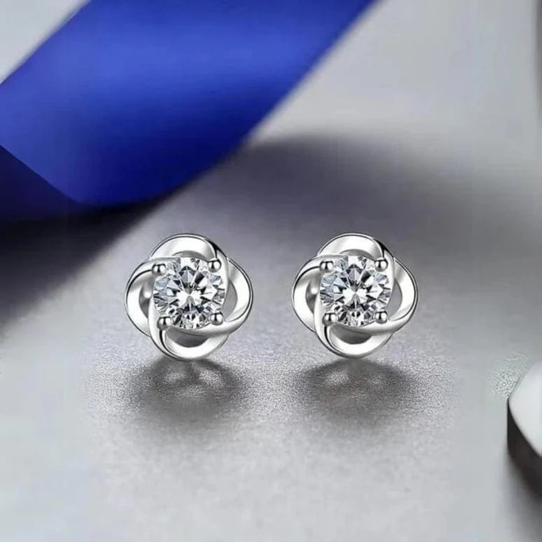 Starlight Moissanite Studs - Nawaz Jewellers